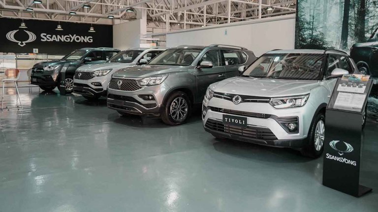 Vitrina SsangYong Parra Arango Carrera 7 Bogotá